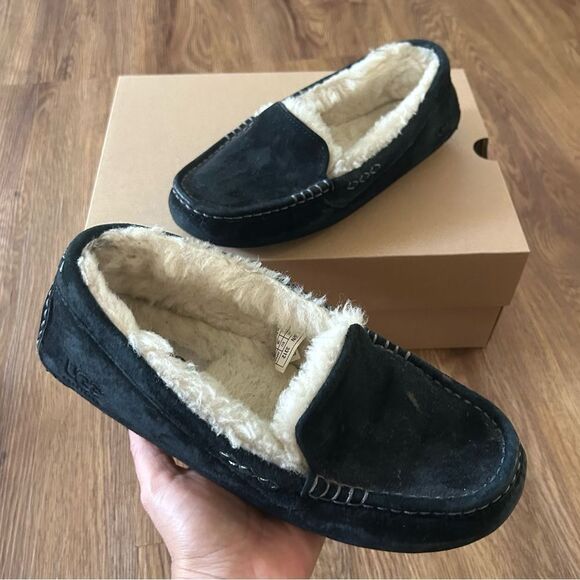 UGG Ansley black suede fur slippers slides slip on shoes women’s 7 - Picture 2 of 9